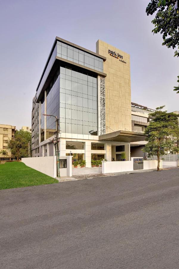 Park Inn By Radisson Сурат Екстер'єр фото