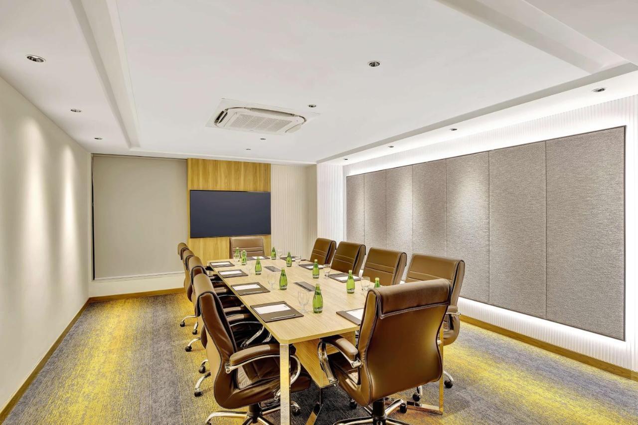 Park Inn By Radisson Сурат Екстер'єр фото